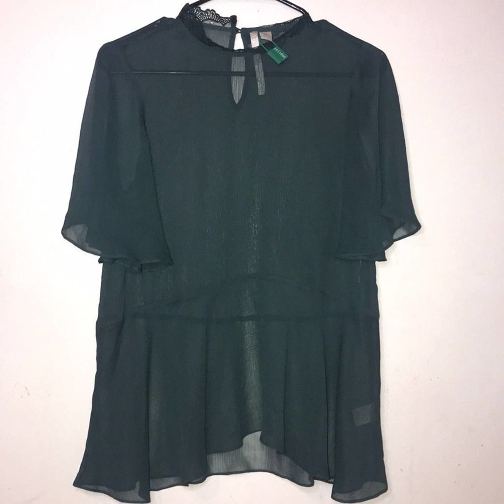 LC Lauren Conrad green mesh blouse size M